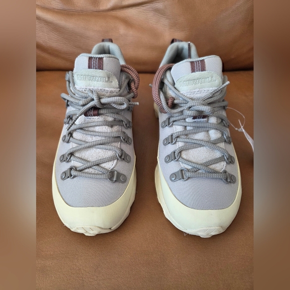 SOLD!!!!!!Merrell Women's Ontario SP Lace In  Aluminum Hiking Shoes - Picture 4 of 10